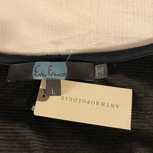 NWT flared L Eva Franco sleeveless blouse in navy and silver. - Picture 6 of 8